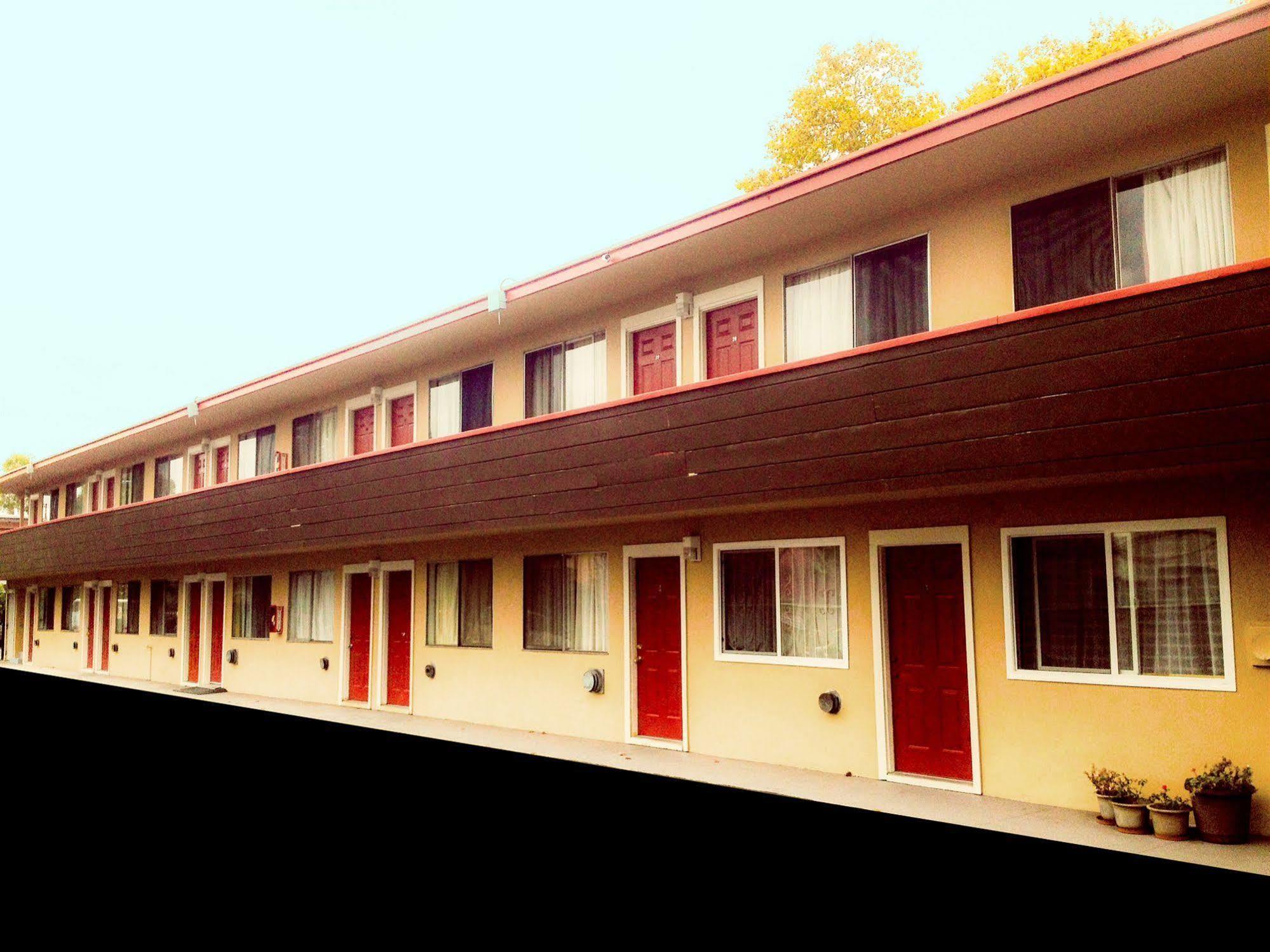 Marina Inn Berkeley Bagian luar foto